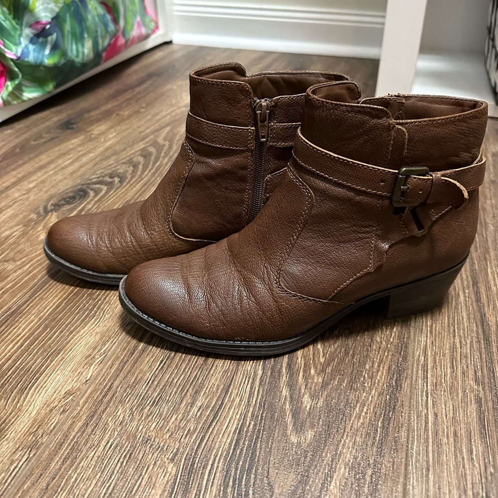 Naturalizer Booties - Picture 1 of 3